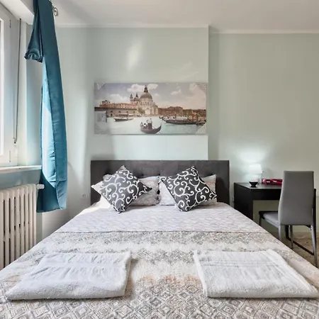 Cateresa 14 招待所 *